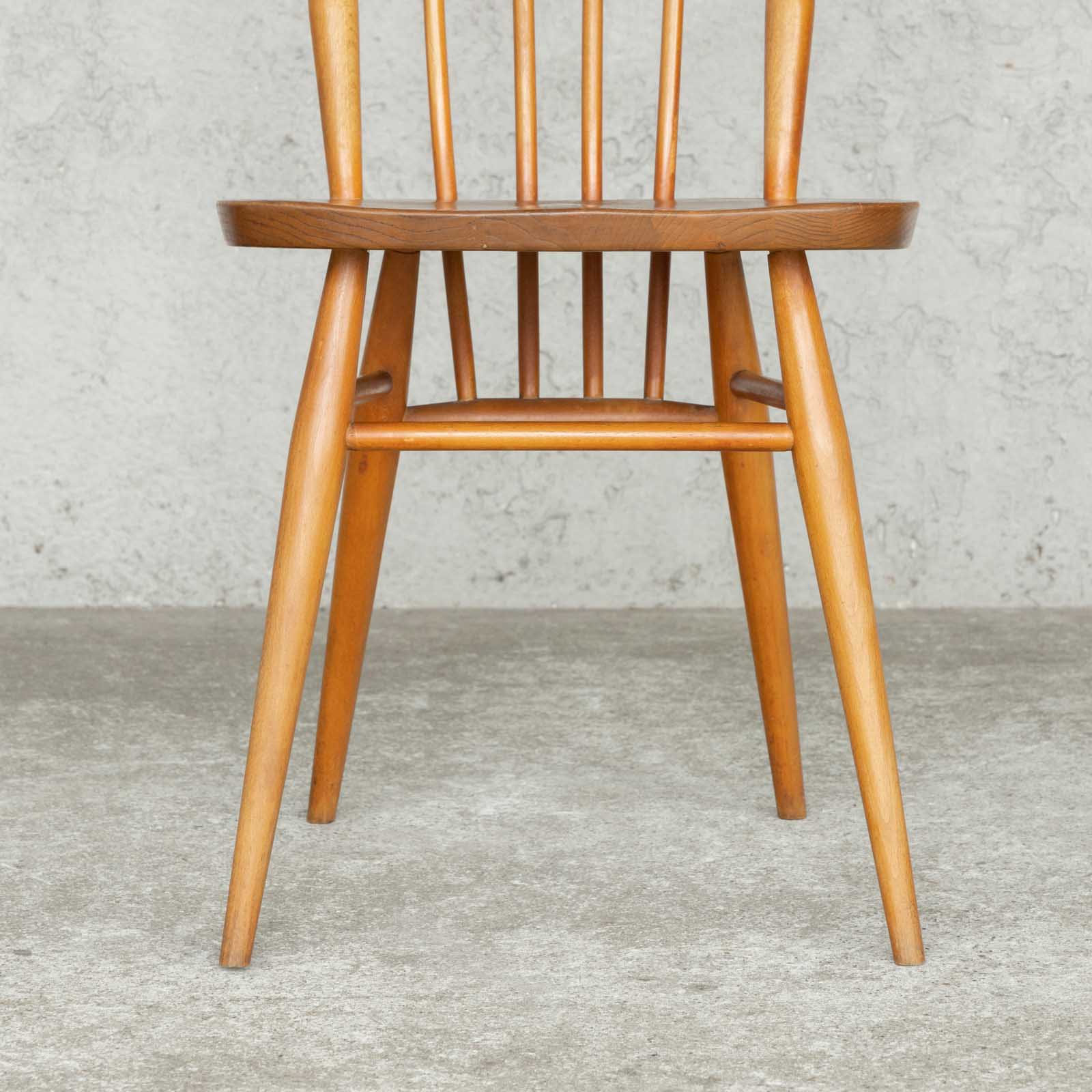 英国【ERCOL アーコール】シンプルで直線的なデザイン ハイバック
