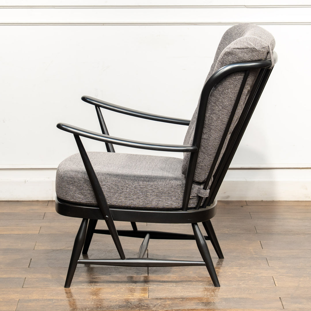 英国【ERCOL アーコール】ブラックフレームにリメイク イージーチェア /22I-1