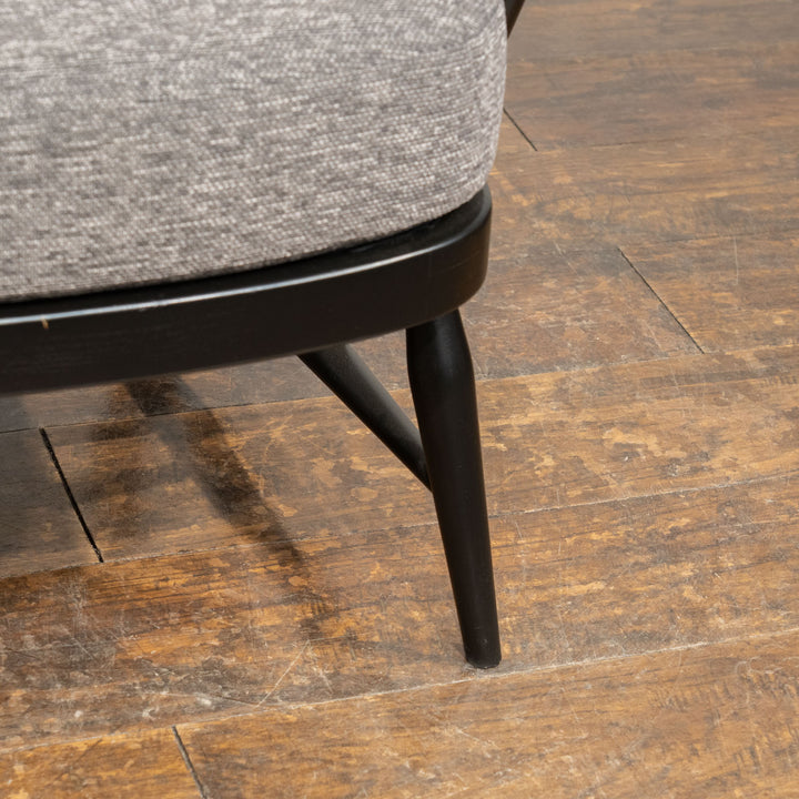 英国【ERCOL アーコール】ブラックフレームにリメイク イージーチェア /22I-1