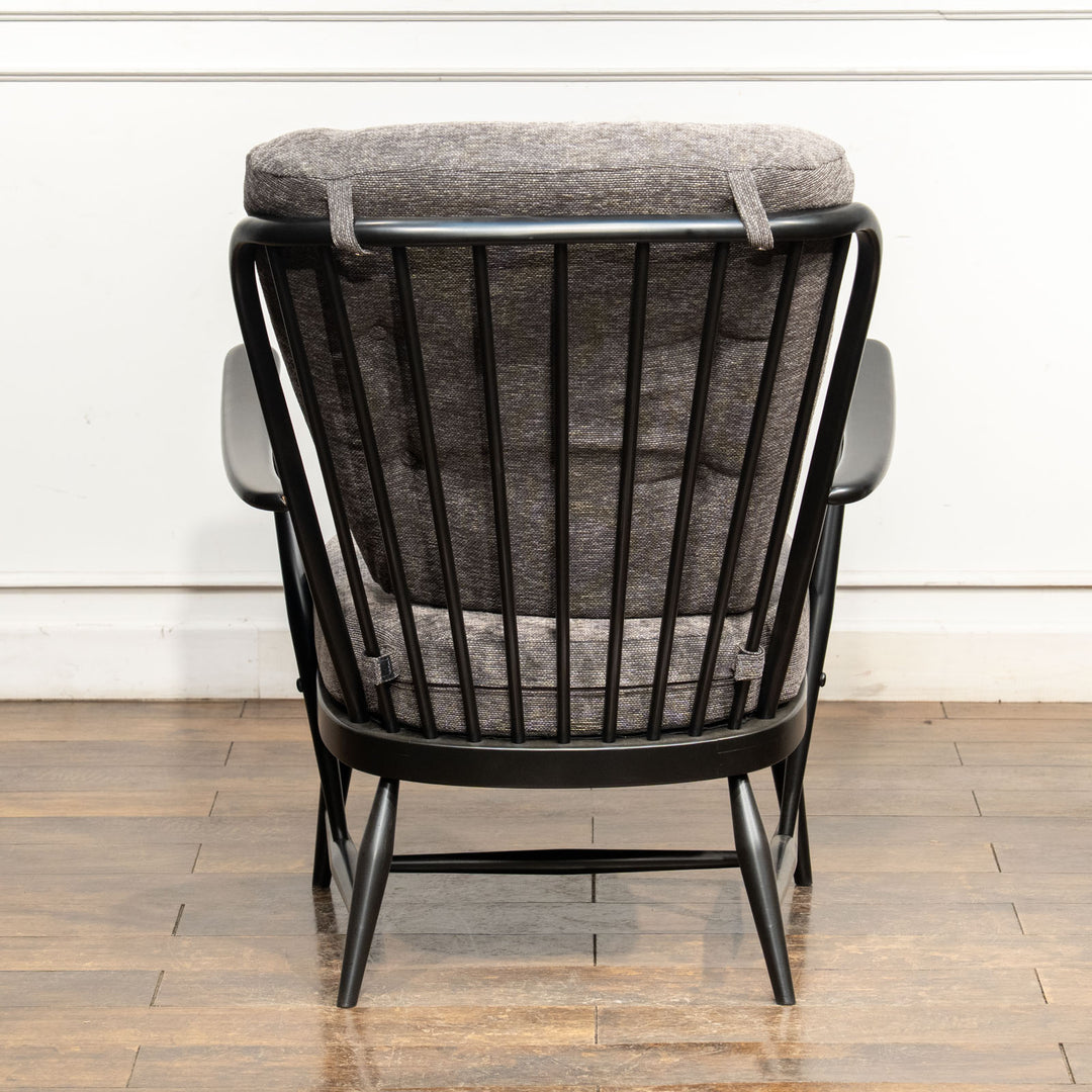 英国【ERCOL アーコール】ブラックフレームにリメイク イージーチェア /22I-2