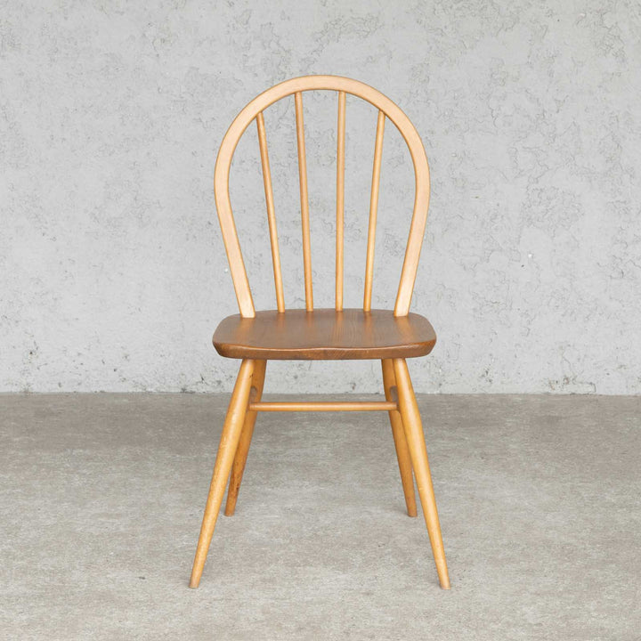 英国【ERCOL アーコール】エルム 4本スポーク フープバックチェア No.400 Windsor ウインザー /22K-A1[m]