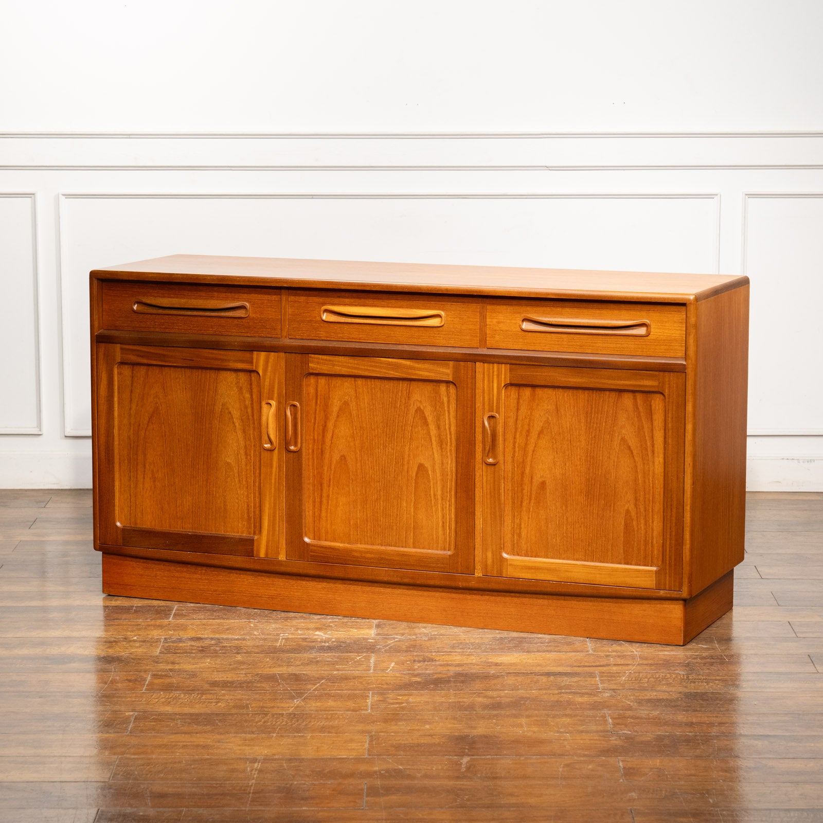 英国【G-PLAN ジープラン Fresco フレスコ】訳あり品のためお買い得