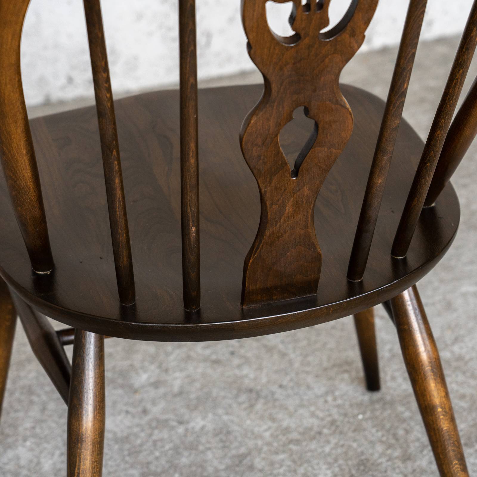 英国【ERCOL アーコール】シスルバックチェア No.371 Old Colonial