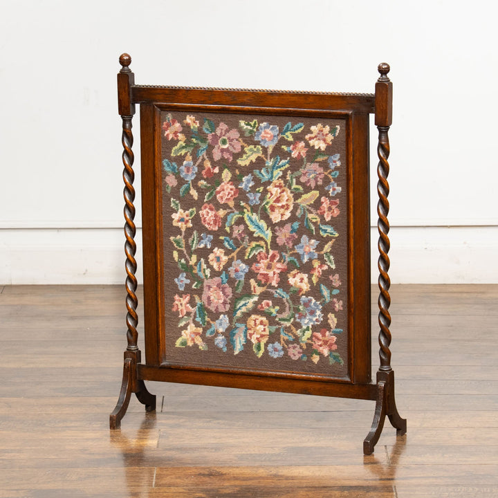 可憐な花の刺繍が上品な佇まい オーク ファイヤースクリーン /22L