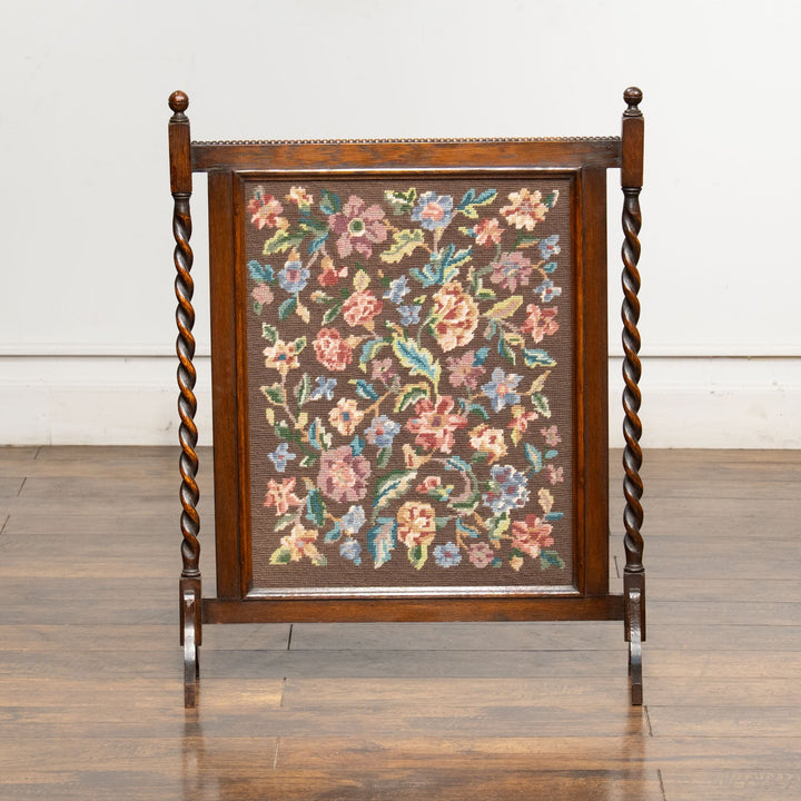 可憐な花の刺繍が上品な佇まい オーク ファイヤースクリーン /22L