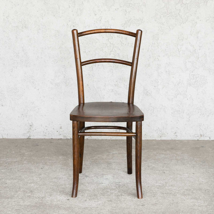 シンプルな背もたれとアールヌーボーデザインの座面が美しい ビーチ ベントウッドチェア /22L-A4[m]