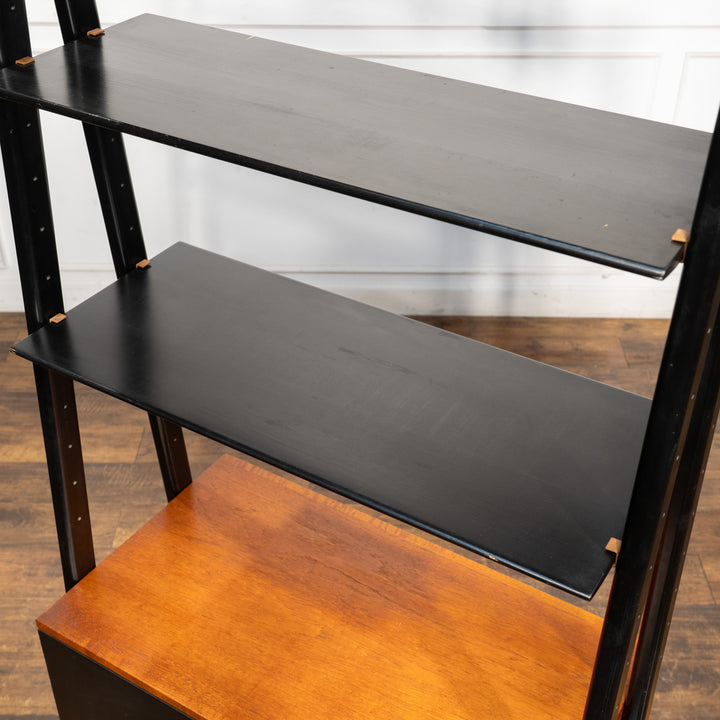 スリムで縦のラインが美しい チーク ブックシェルフ /22L-1