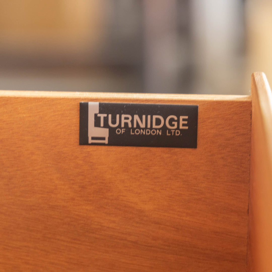 英国【TURNIDGE ターニッジ】洗練されたすっきりとしたフォルム ウォールユニット ブックケース[m]