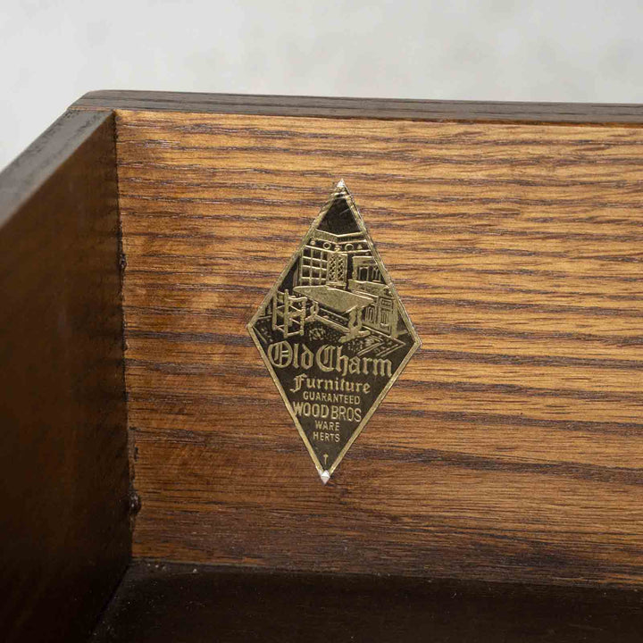 英国【WOOD BROS ウッドブロス Old Charm オールドチャーム】伝統的な装飾が美しい オーク ベッドサイド ナイトテーブル /23B[m]