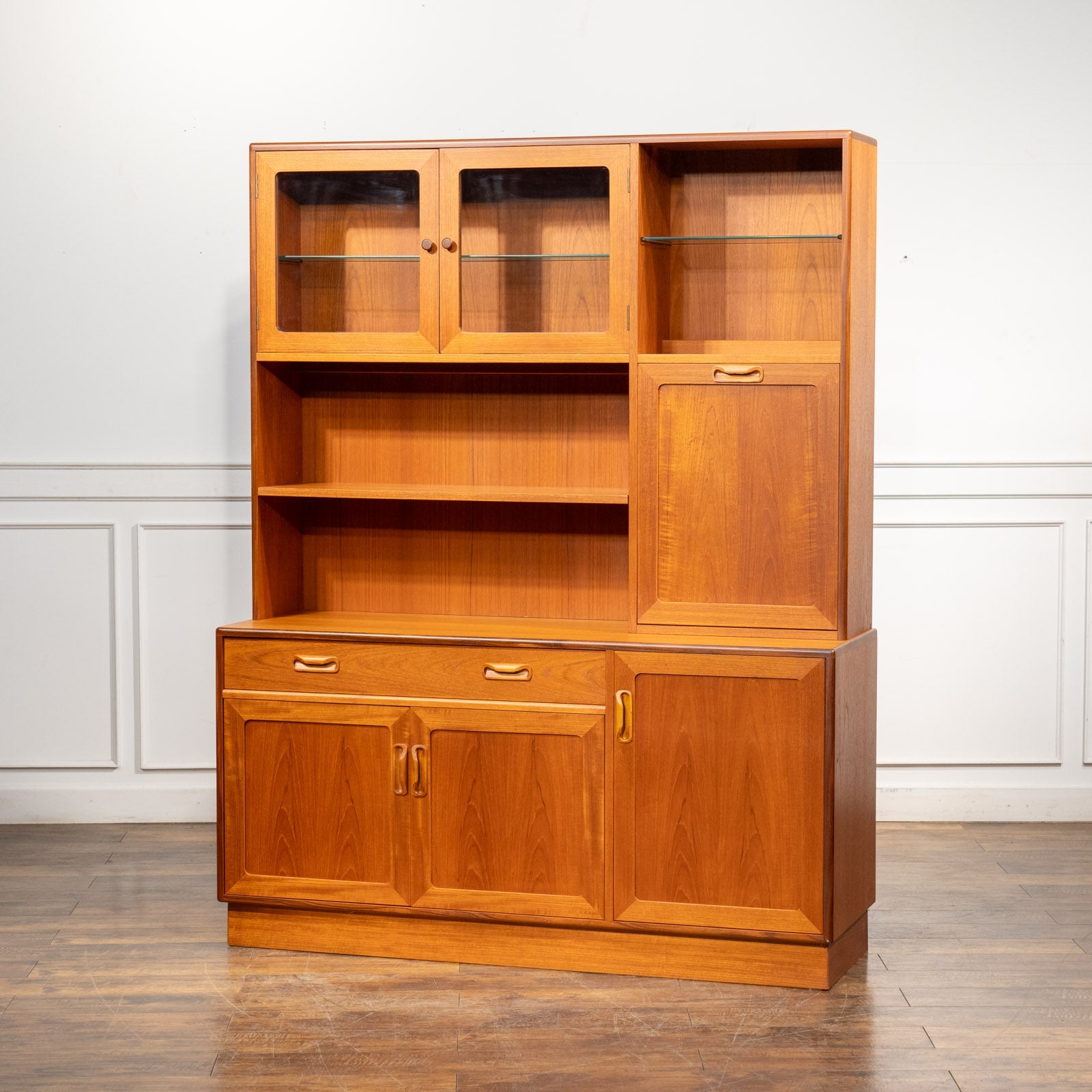 キャビネット G-PLAN Fresco ウォールユニット イギリス チーク キャビネット G-PLAN Fresco ウォールユニット イギリス チーク