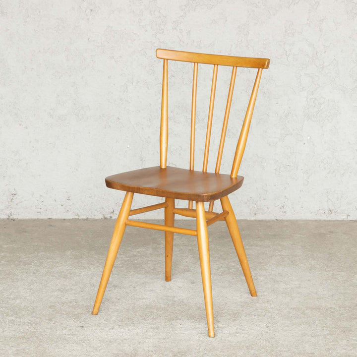 英国【ERCOL アーコール】シンプルで直線的なデザイン スティックバックチェア No.391 Windsor ウインザー /23B-1[m]