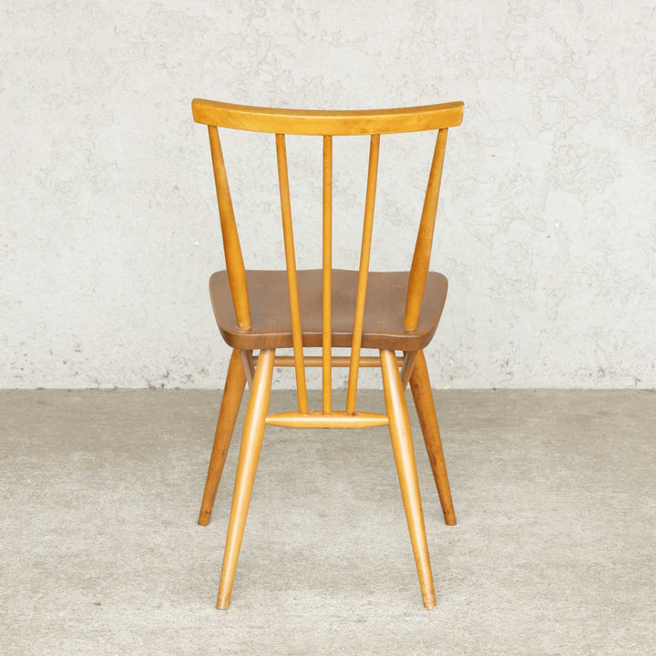 英国【ERCOL アーコール】シンプルで直線的なデザイン スティックバックチェア No.391 Windsor ウインザー /23B-1[m]