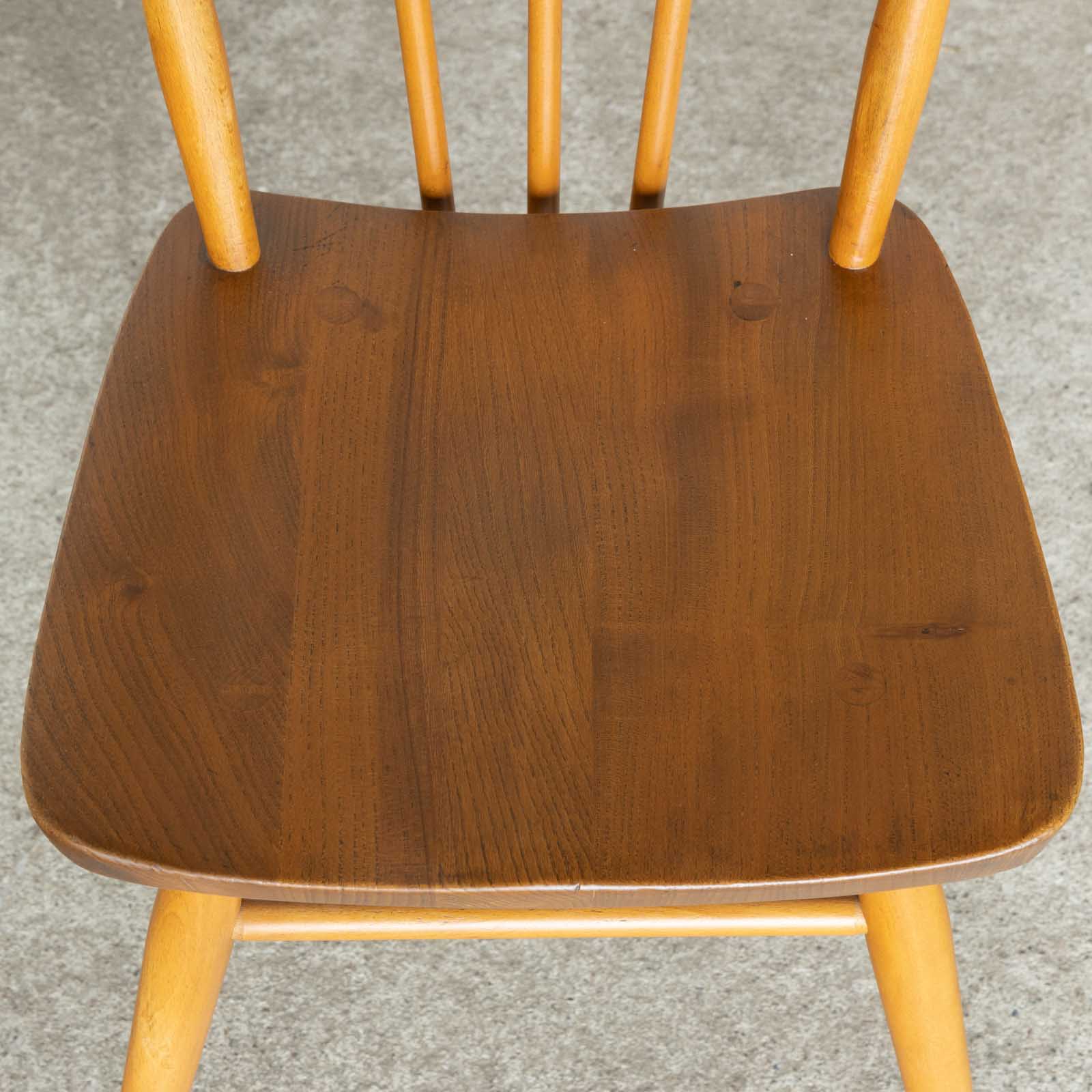 英国【ERCOL アーコール】シンプルで直線的なデザイン ウィンザー