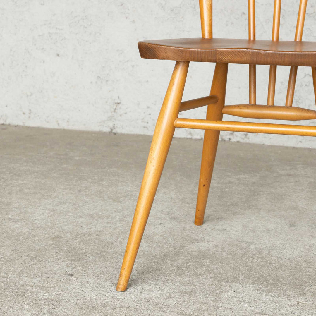 英国【ERCOL アーコール】シンプルで直線的なデザイン スティックバックチェア No.391 Windsor ウインザー /23B-1[m]