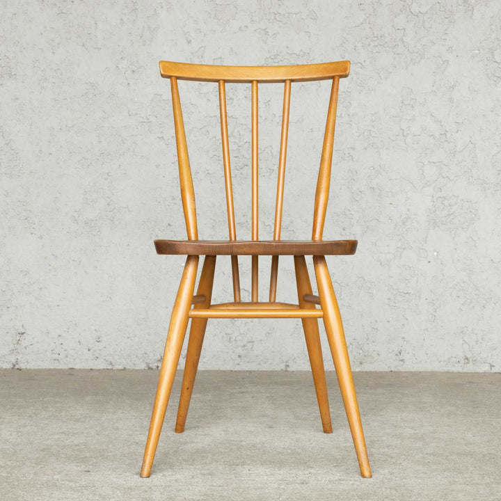 英国【ERCOL アーコール】シンプルで直線的なデザイン スティックバックチェア No.391 Windsor ウインザー /23B-1[m]
