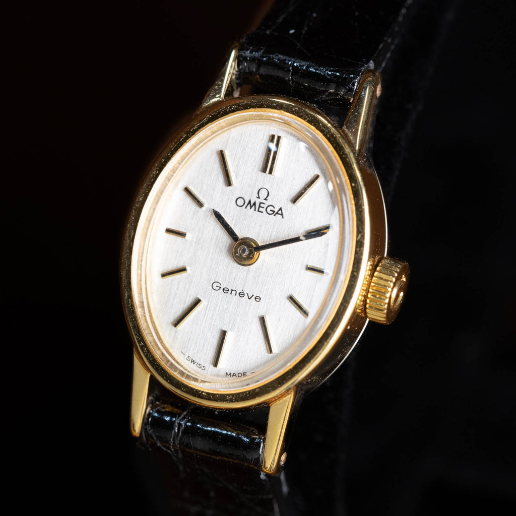 レディース【OMEGA オメガ】可愛らしいオーバル型 ジュネーブ 1970年代