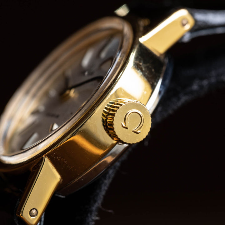 レディース【OMEGA オメガ】可愛らしいオーバル型 ジュネーブ 1970年代[m]