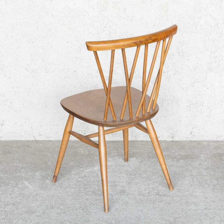 英国【ERCOL アーコール】エックスバックとも呼ばれる交差したスポークが特徴的 ラティスチェア Windsor ウインザー /23C-A5[m]