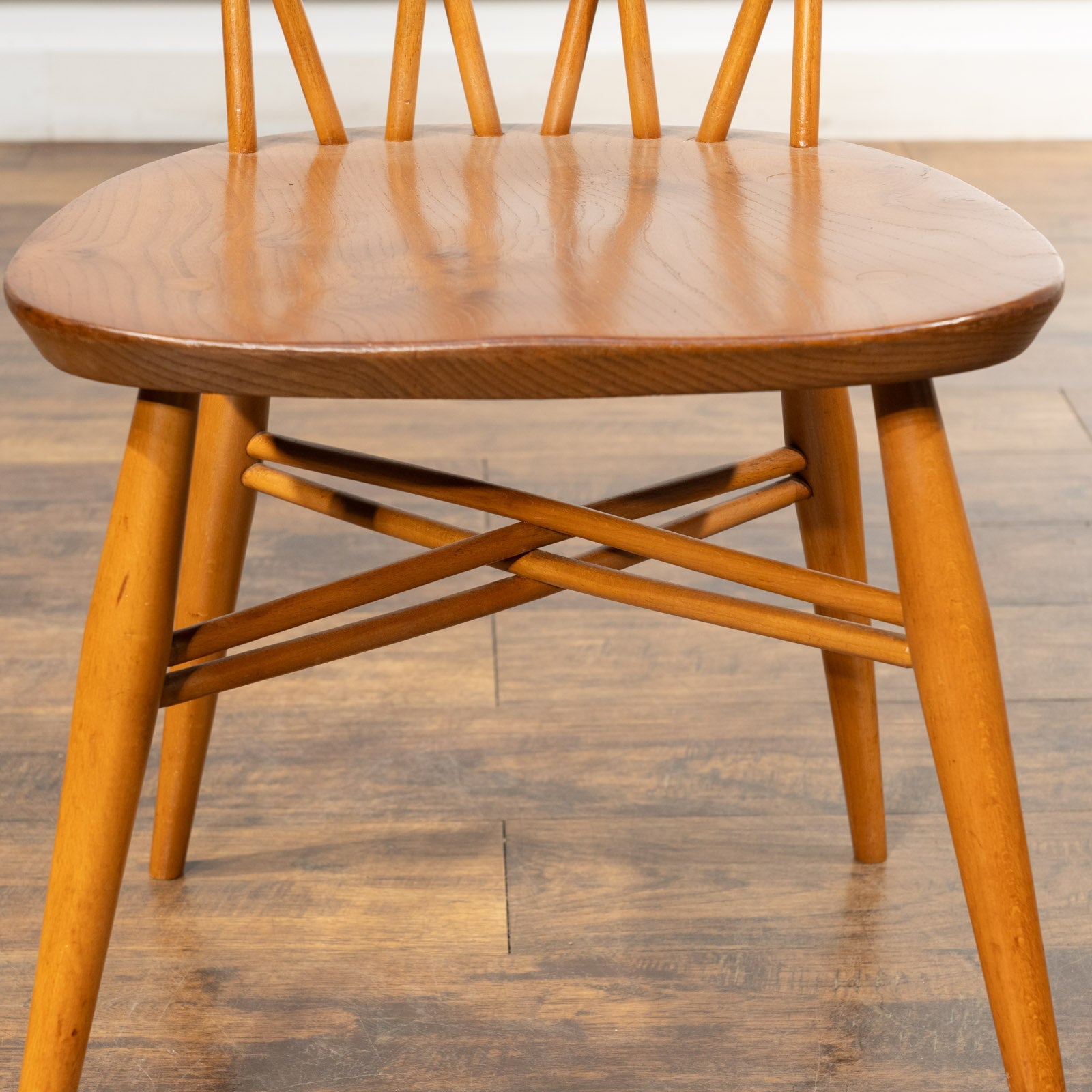 アーコール ercol 
バックチェア 英国【ERCOL アーコール】エックスバックとも呼ばれる交差したスポーク