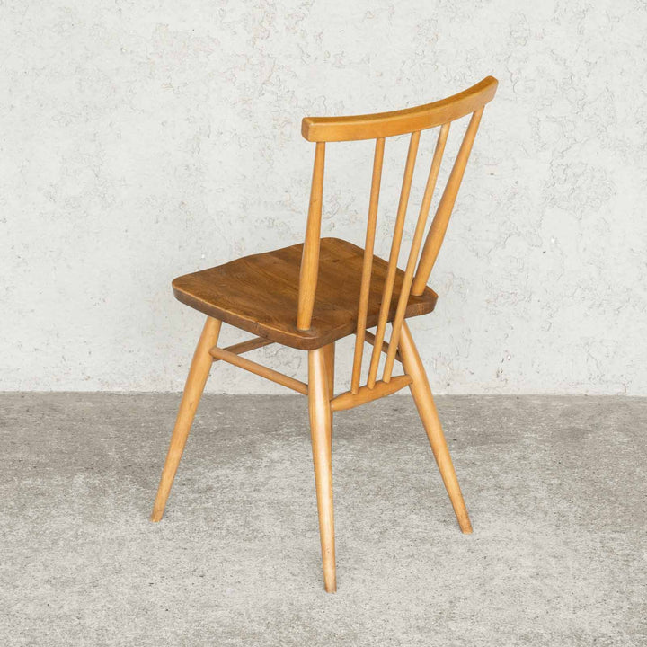 英国【ERCOL アーコール】シンプルで直線的なデザイン スティックバックチェア No.391 Windsor ウインザー /23C-1[m]