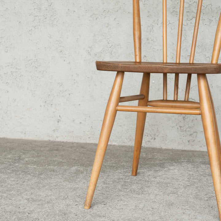 英国【ERCOL アーコール】シンプルで直線的なデザイン スティックバックチェア No.391 Windsor ウインザー /23C-1[m]