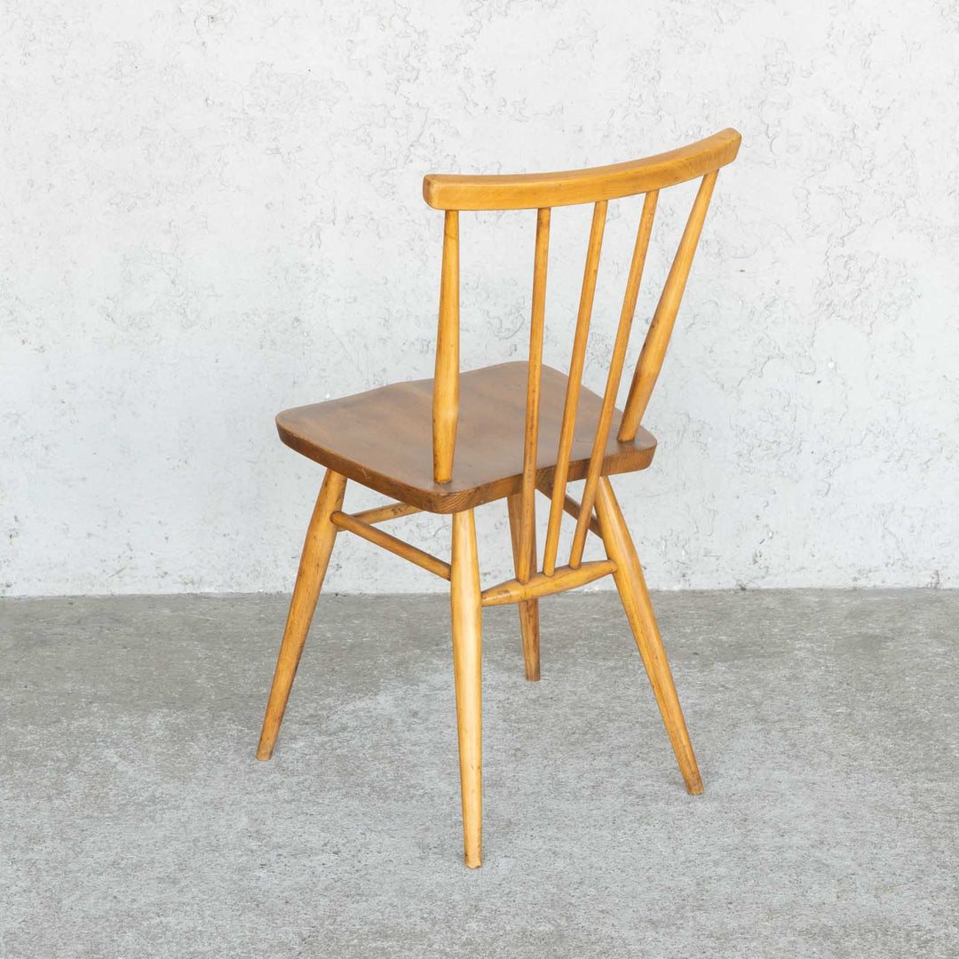 英国【ERCOL アーコール】シンプルで直線的なデザイン スティックバックチェア No.391 Windsor ウインザー /23C-10[m]