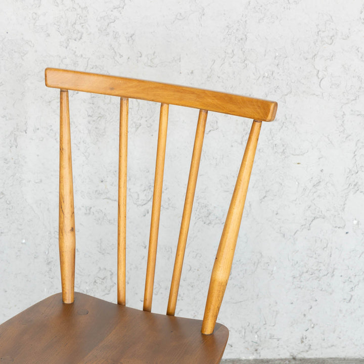 英国【ERCOL アーコール】シンプルで直線的なデザイン スティックバックチェア No.391 Windsor ウインザー /23C-10[m]