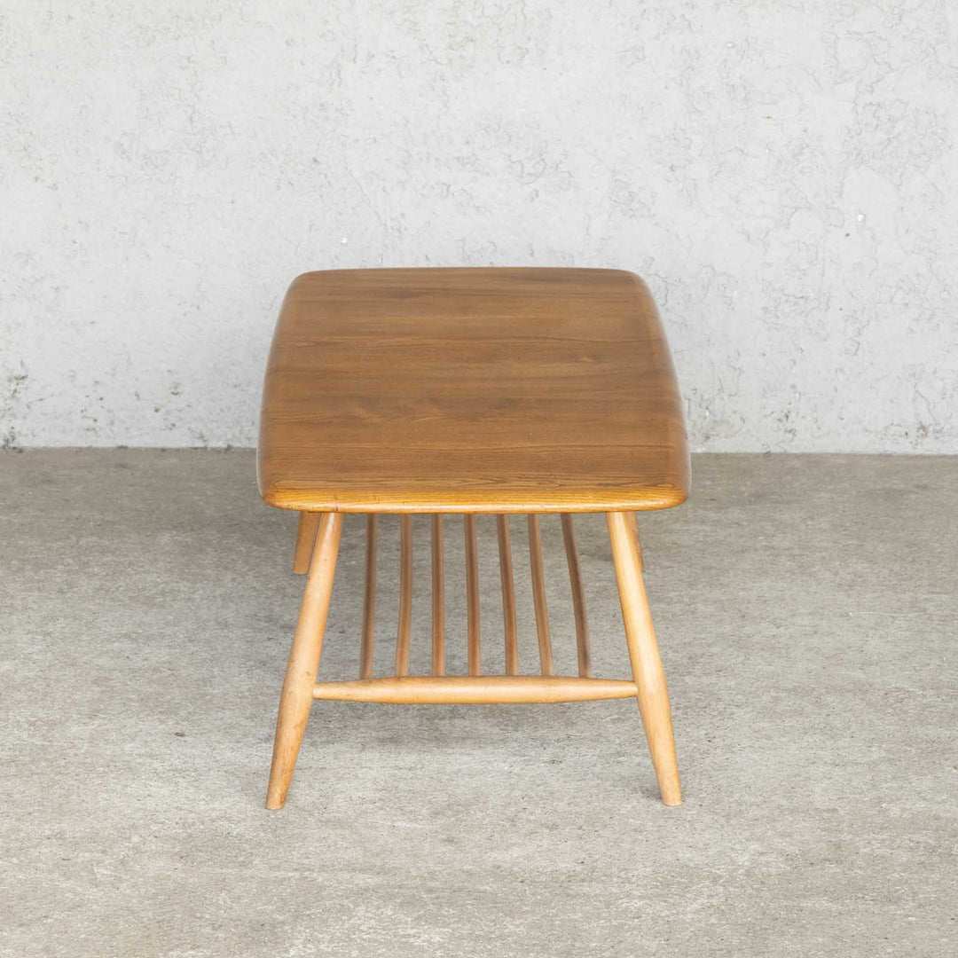 英国【ERCOL アーコール】マガジンラック付きで使いやすい エルム コーヒーテーブル No.398 /23C[m]