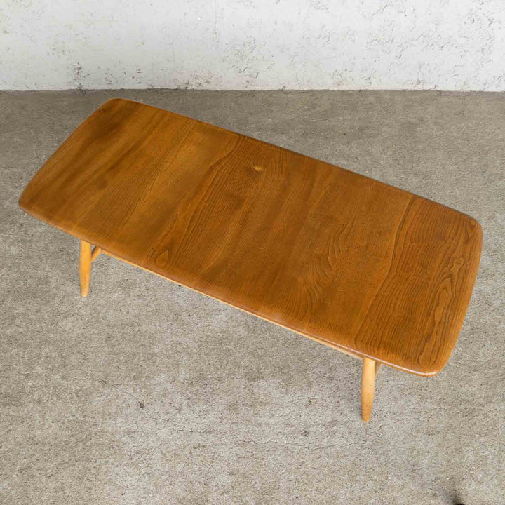 英国【ERCOL アーコール】マガジンラック付きで使いやすい エルム コーヒーテーブル No.398 /23C[m]