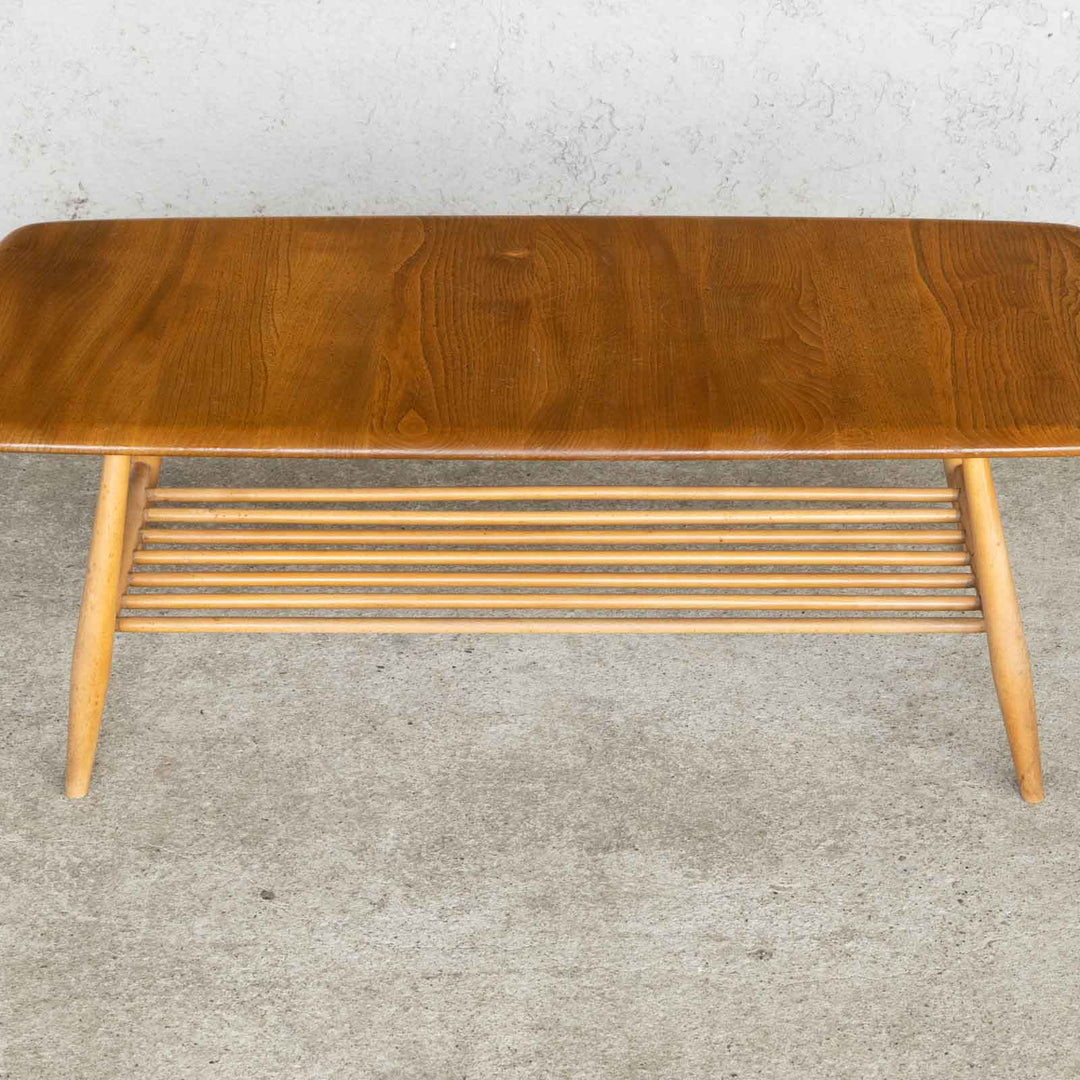 英国【ERCOL アーコール】マガジンラック付きで使いやすい エルム コーヒーテーブル No.398 /23C[m]