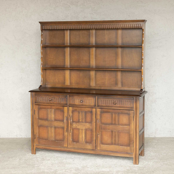 英国【ERCOL アーコール】どっしりとした風格のある佇まい オープンカップボード Old Colonial オールドコロニアル[m]
