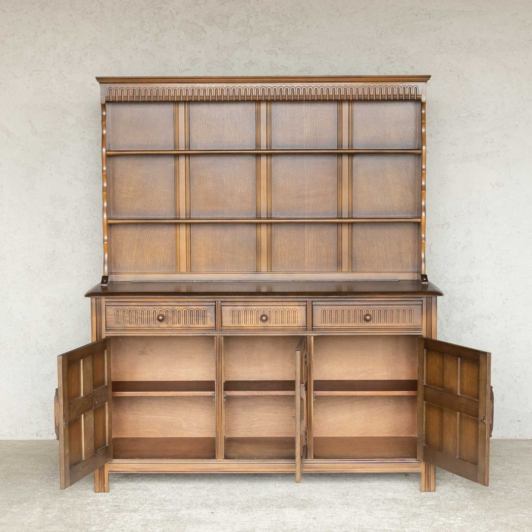 英国【ERCOL アーコール】どっしりとした風格のある佇まい オープンカップボード Old Colonial オールドコロニアル[m]