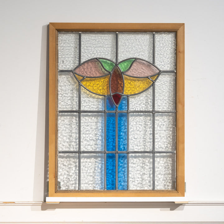 カラフルな色合いが素敵 ステンドグラス 605×785