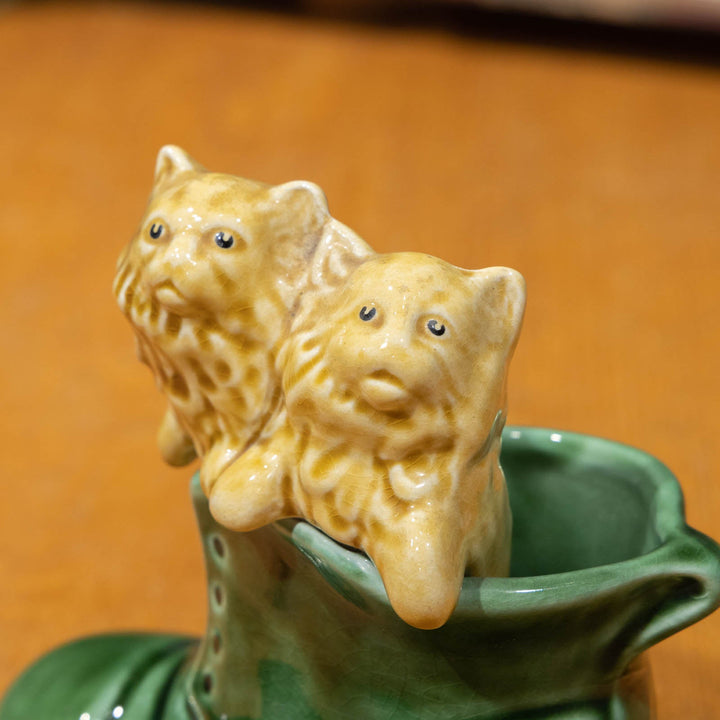 【SylvaC シルバック】ブーツから子猫がひょっこり顔を出す可愛いデザインのフィギュア[m]