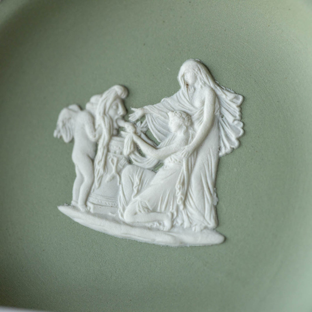 【WEDGWOOD ウェッジウッド Jasper ジャスパー】ラウンドトレイ ピンディッシュ セージグリーン[m]