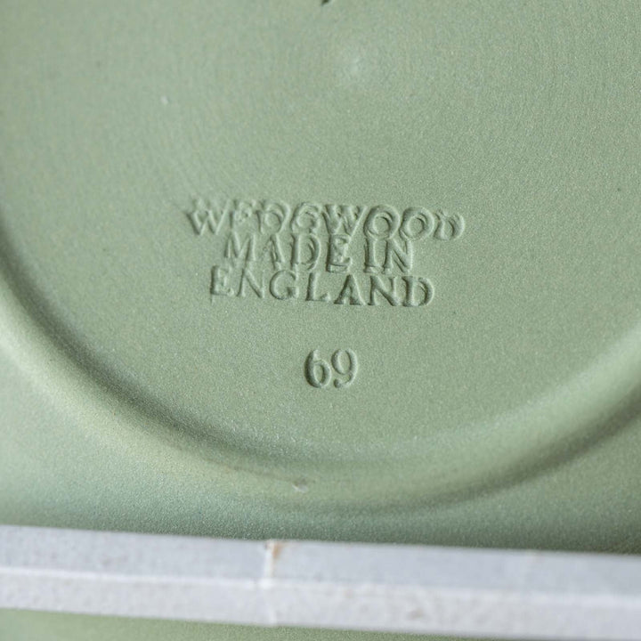 【WEDGWOOD ウェッジウッド Jasper ジャスパー】ラウンドトレイ ピンディッシュ セージグリーン[m]