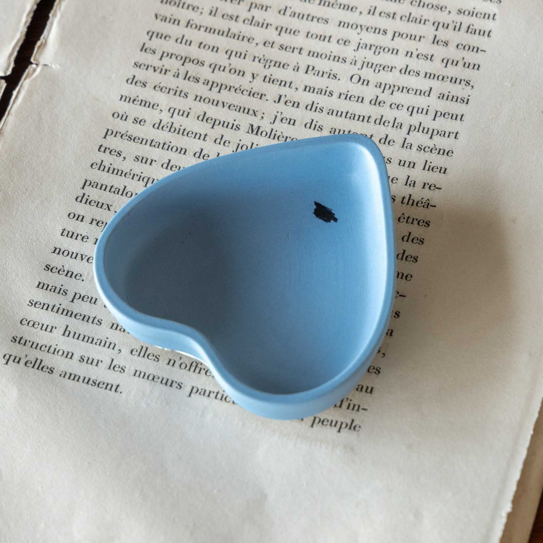 【WEDGWOOD ウェッジウッド Jasper ジャスパー】蓋付き小物入れ ハート型 トリンケットボックス ペールブルー /23D-3[m]