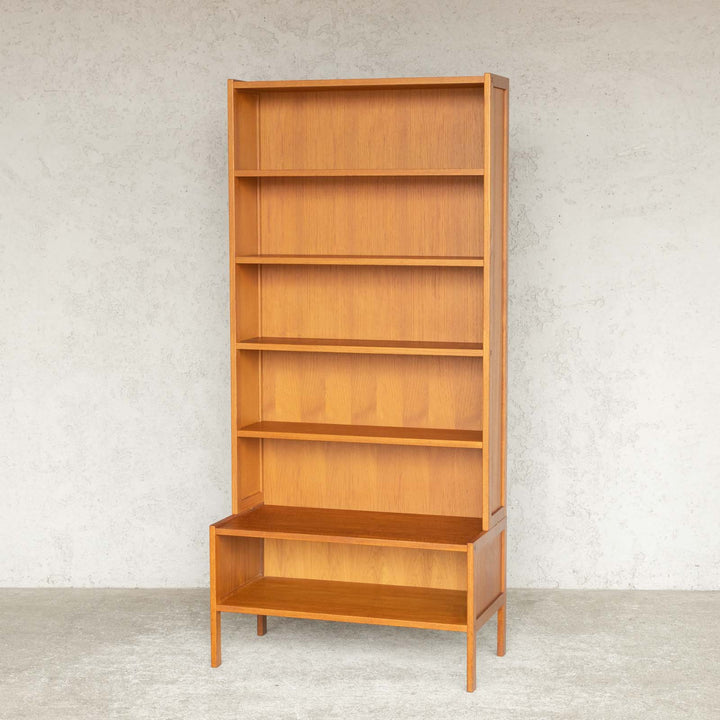 すらっと背が高く収納たっぷり 店舗什器としてもおすすめ ブックシェルフ[m]