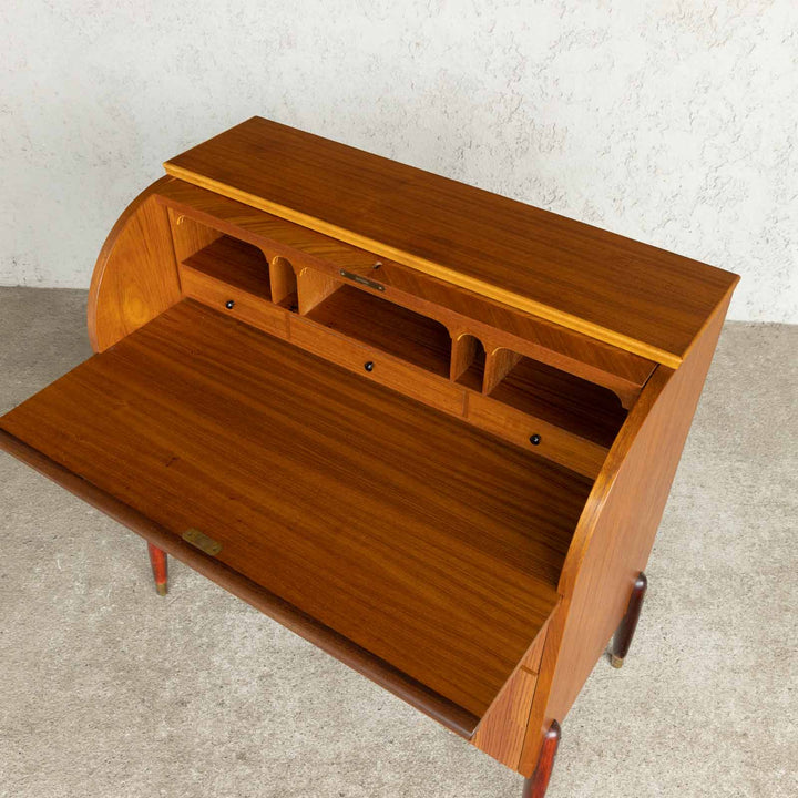 ロールトップ部分の繊細なパーケトリー装飾が上品 ライティングビューロー /23E-B[m]