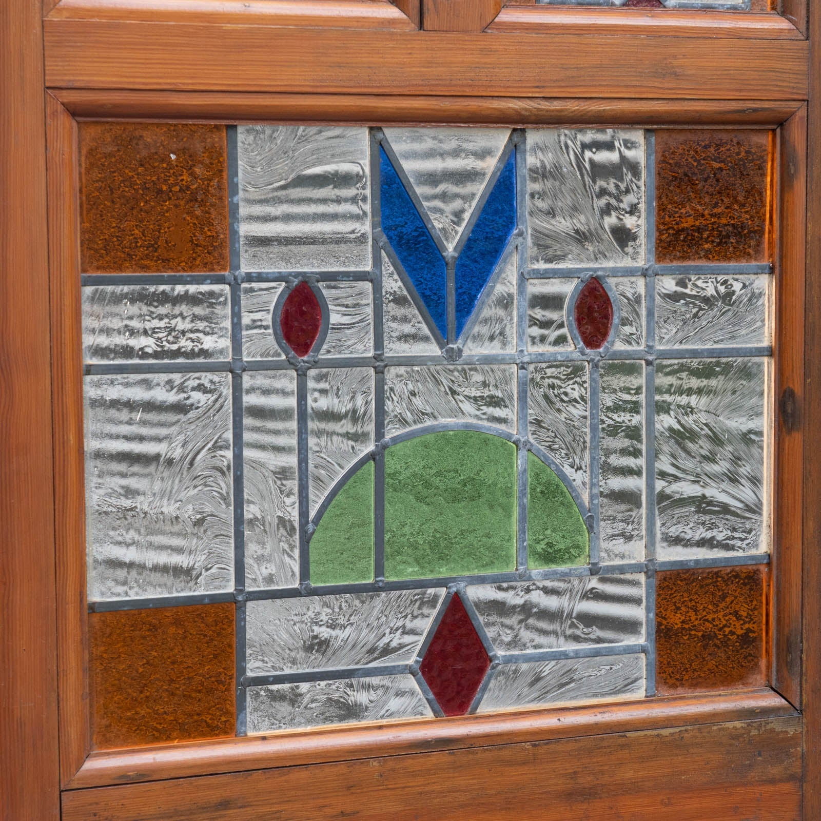 ポップなデザインのステンドグラスが可愛らしい アンティークドア /23G