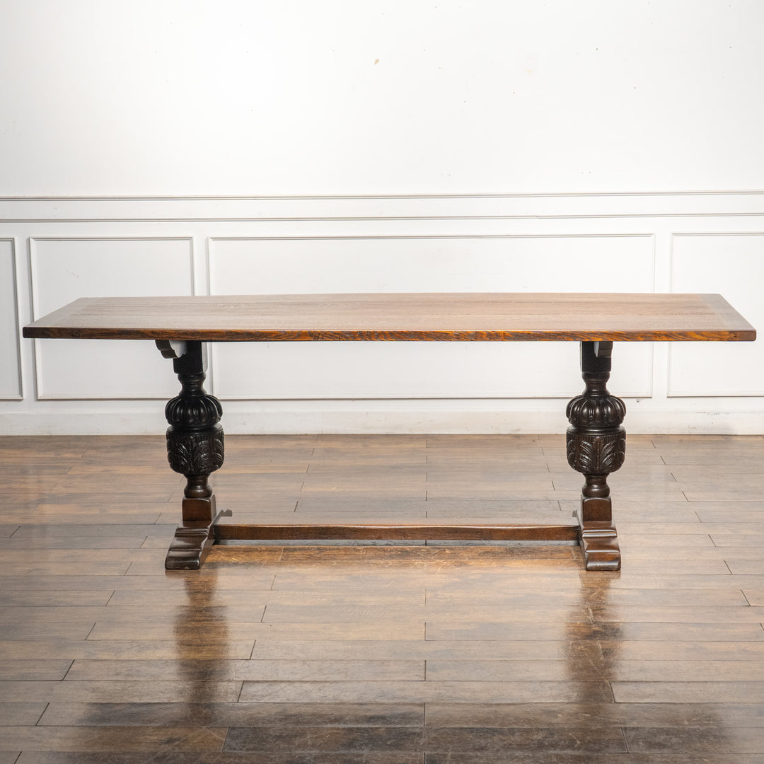 華やかなバルボスレッグが印象的 オーク リフェクトリーテーブル /23G[m]