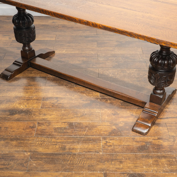 華やかなバルボスレッグが印象的 オーク リフェクトリーテーブル /23G[m]