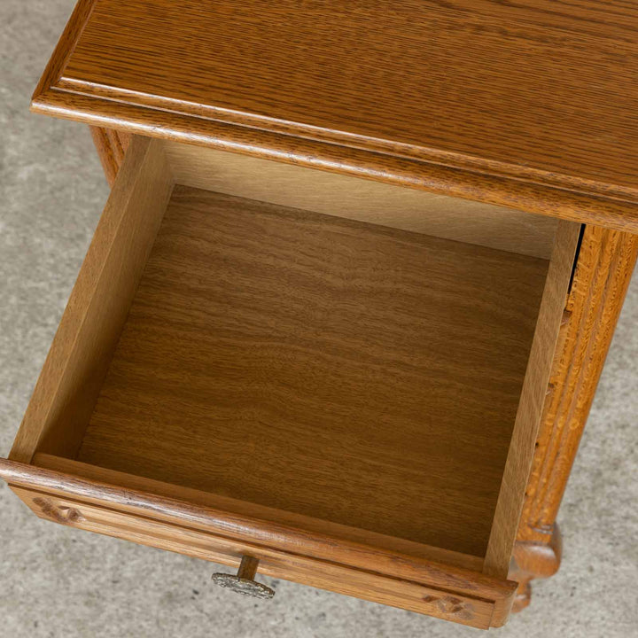 浅めの奥行でスリムなフォルム 控えめな装飾が上品な佇まい フレンチスタイル 5段チェスト /23G-B[m]
