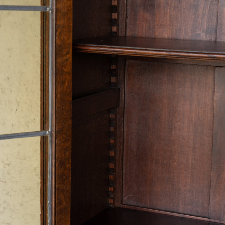 4枚のステンドグラス扉が並ぶ大きなサイズで収納抜群 オーク ガラスブックケース /23G