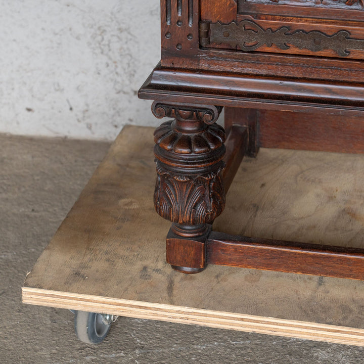 4枚のステンドグラス扉が並ぶ大きなサイズで収納抜群 オーク ガラスブックケース /23G