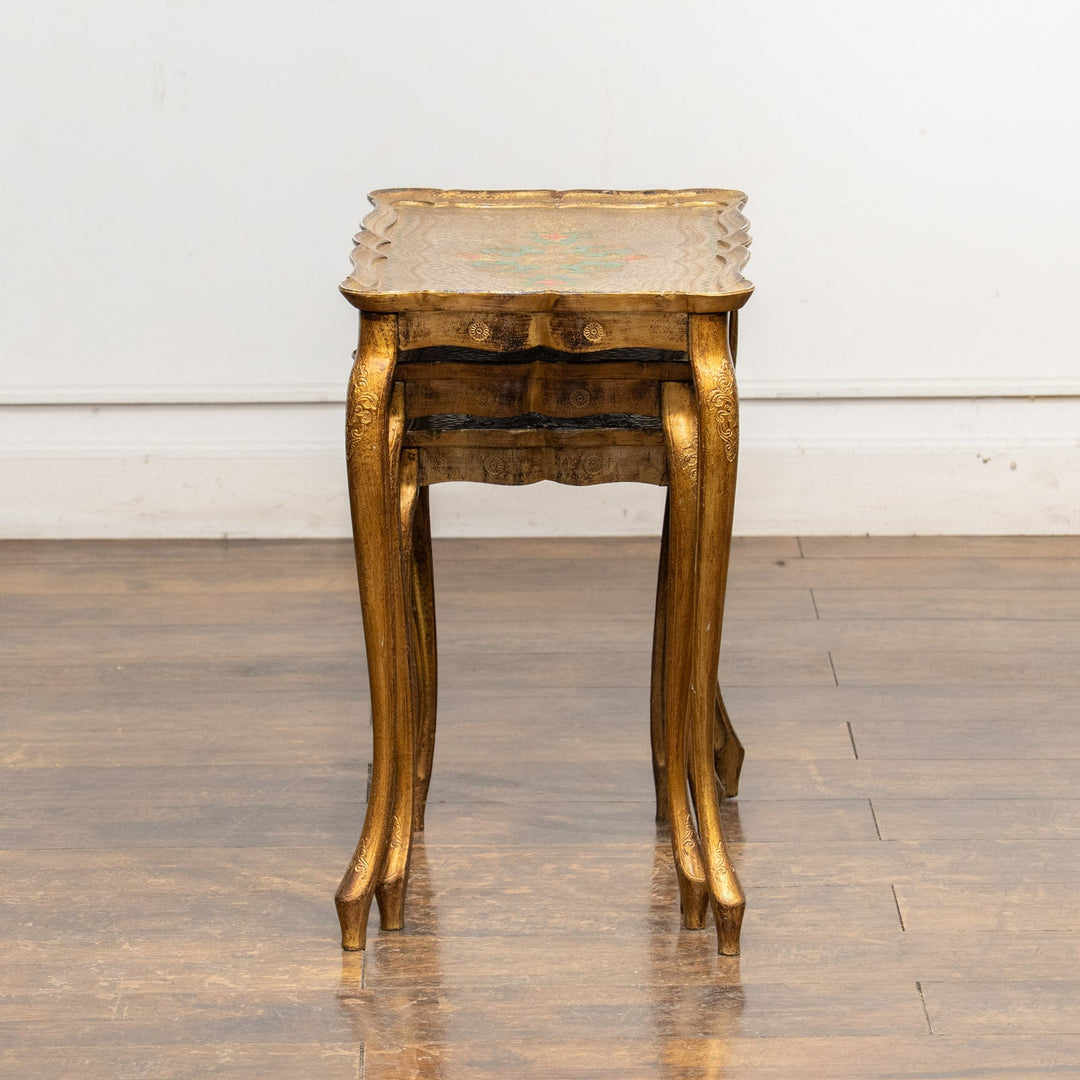 優雅なカブリオールレッグにゴールドペイントが華やか 3段 ネストテーブル /23G-2