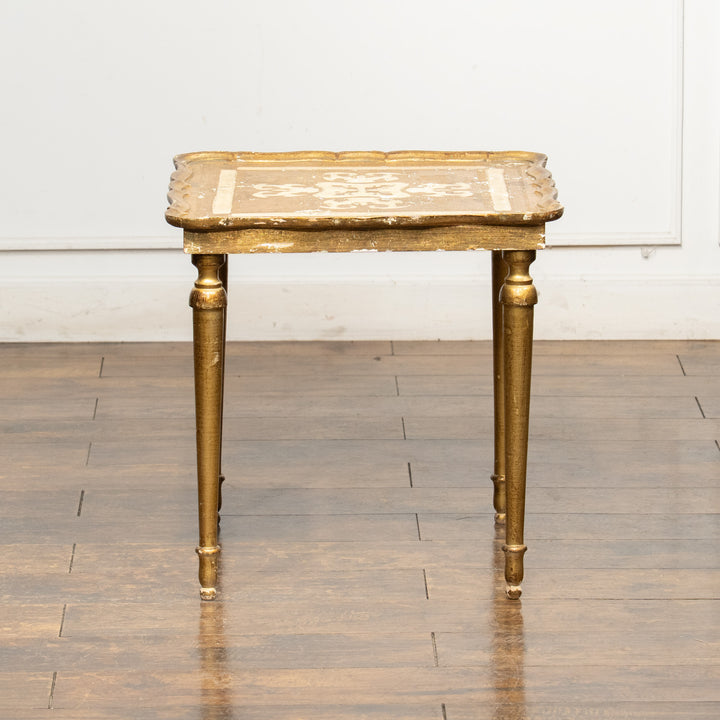 オリエンタルな幾何学模様の天板がインテリアのアクセントになる オケージョナルテーブル