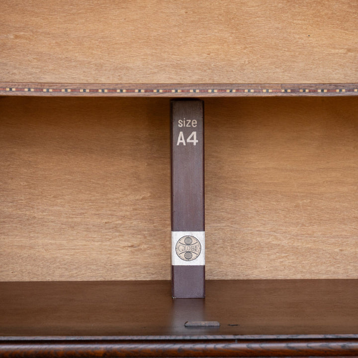 曲線と植物モチーフを組み合わせた美しい装飾が目を惹く サイドボード /23G