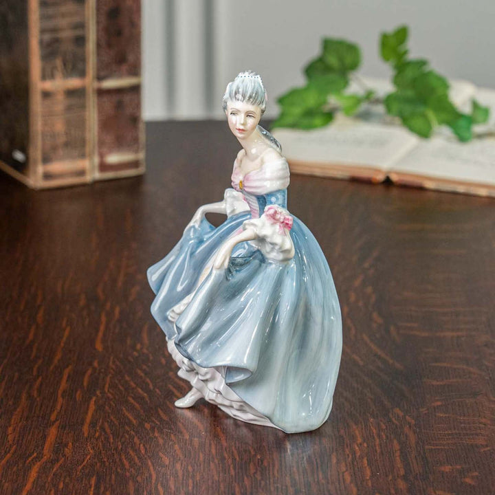 【ROYAL DOULTON ロイヤルドルトン SOUTHERN BELLE サザンベル】レディー フィギュリン[m]