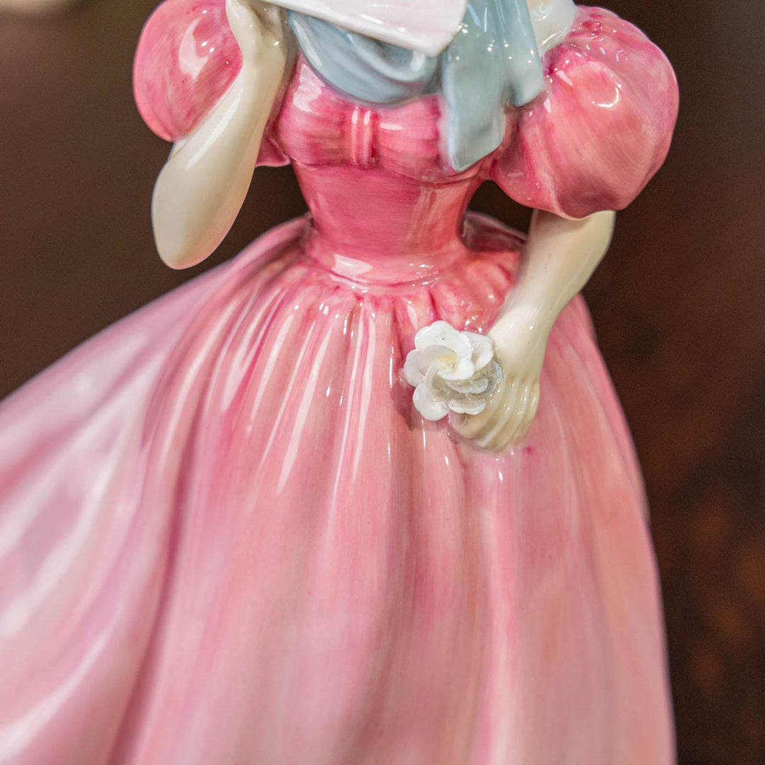 【ROYAL DOULTON ロイヤルドルトン Camellia カメリア】レディー フィギュリン[m]